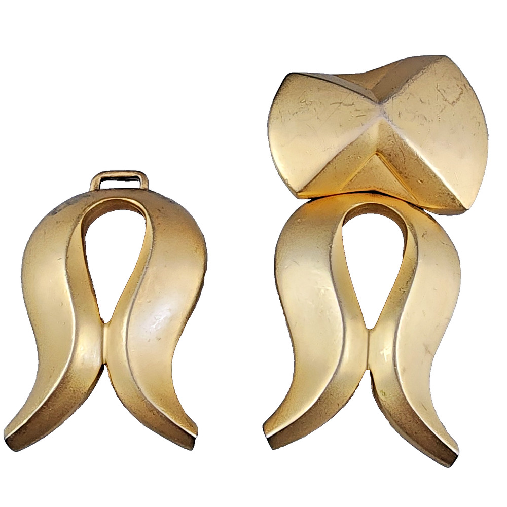 Alexis Kirk Flared Loop Brass Belt Buckle Gold Vintage